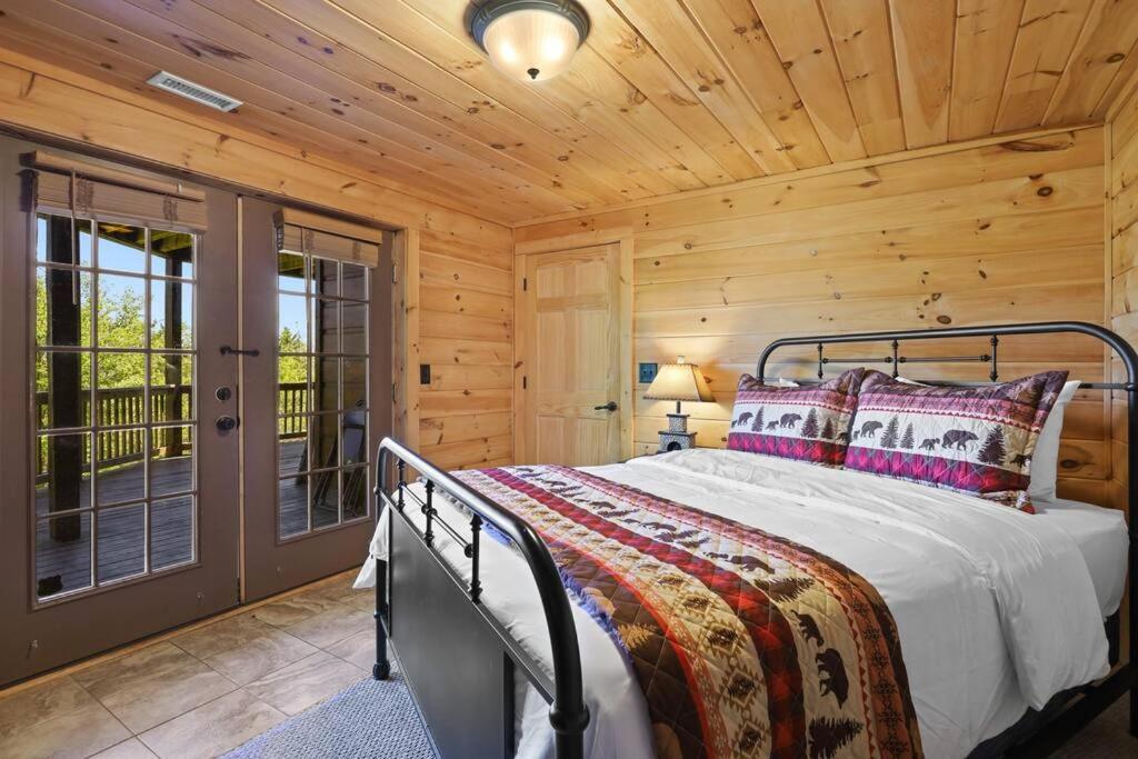 Sky High Lodge By Bk Stays. Large Cabin. Amazing Views. Game Room. Jacuzzi. Six Bedrooms. Sleeps 12 Blue Ridge Buitenkant foto